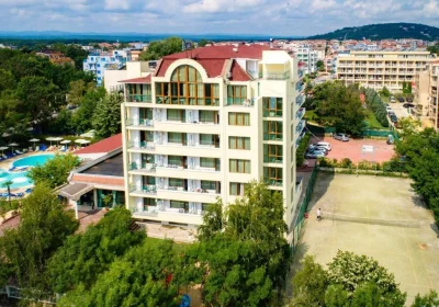 Perla Plaza